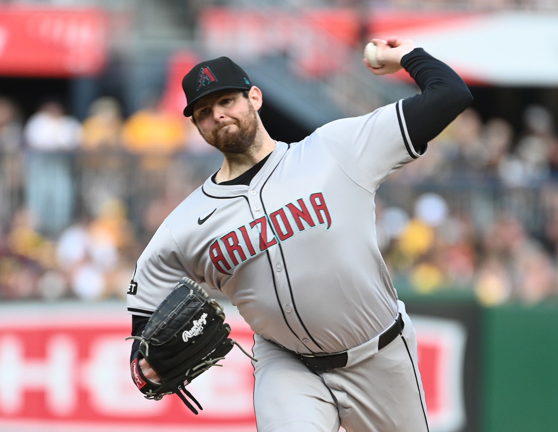 Diamondbacks coiled for sweep of Marlins