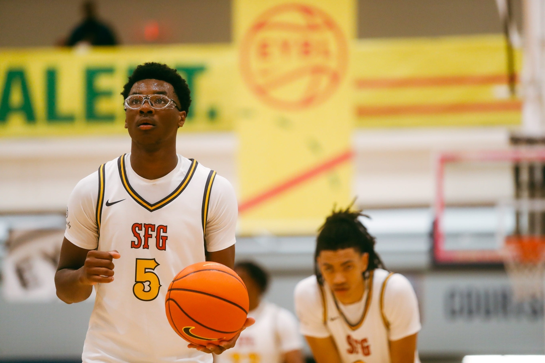 LeBron James’ youngest son, Bryce, commits to Arizona