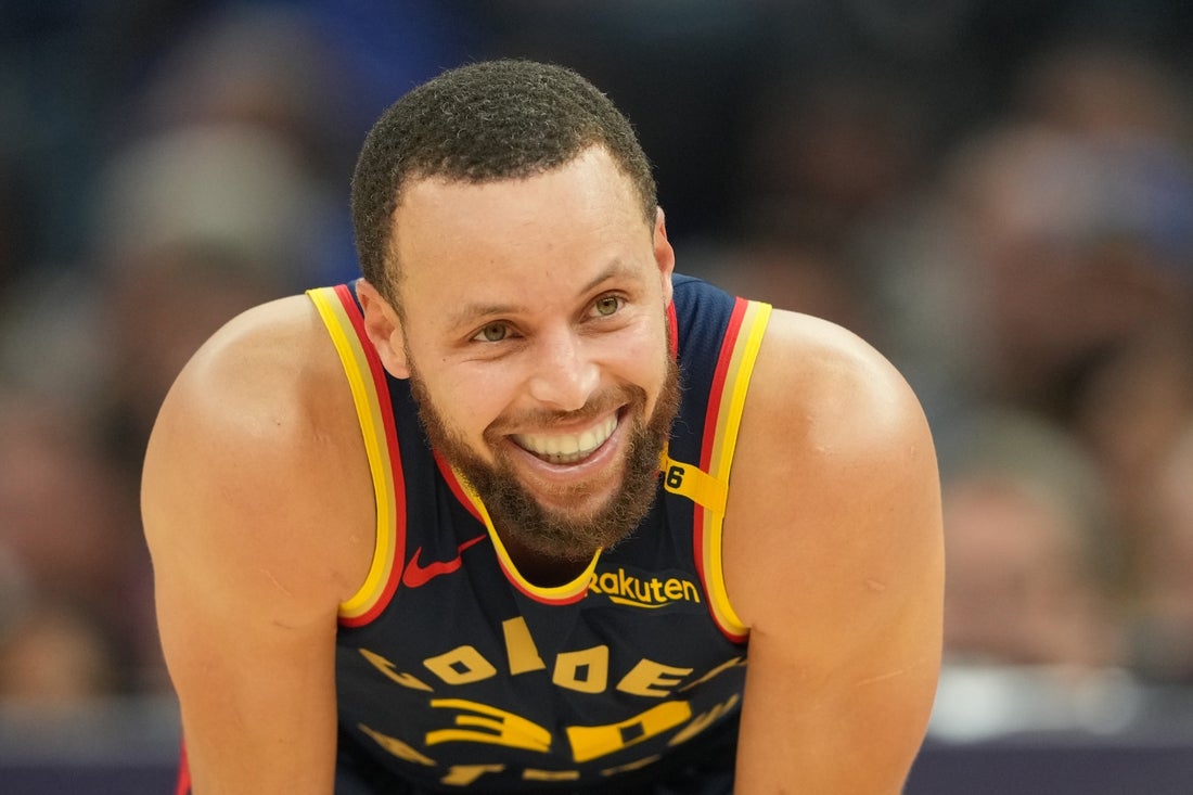 Warriors’ Stephen Curry named Teammate of Year