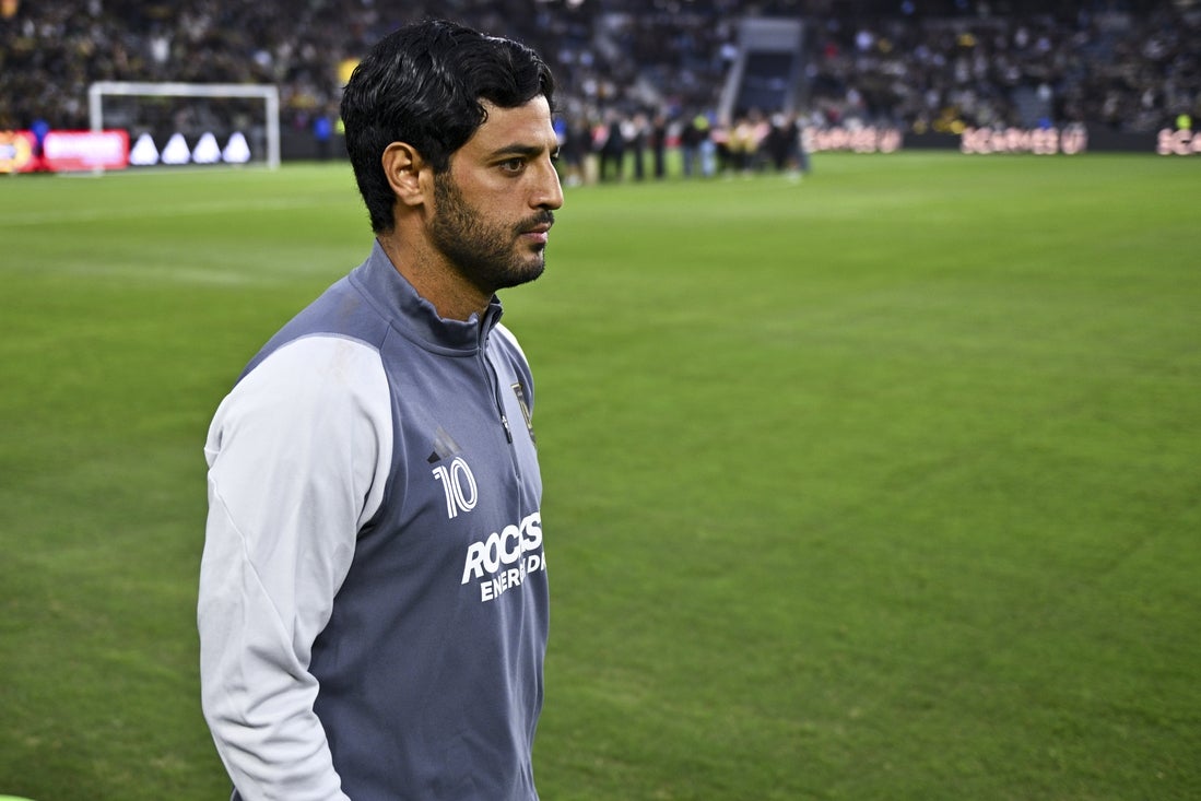 Former MLS MVP Carlos Vela announces retirement