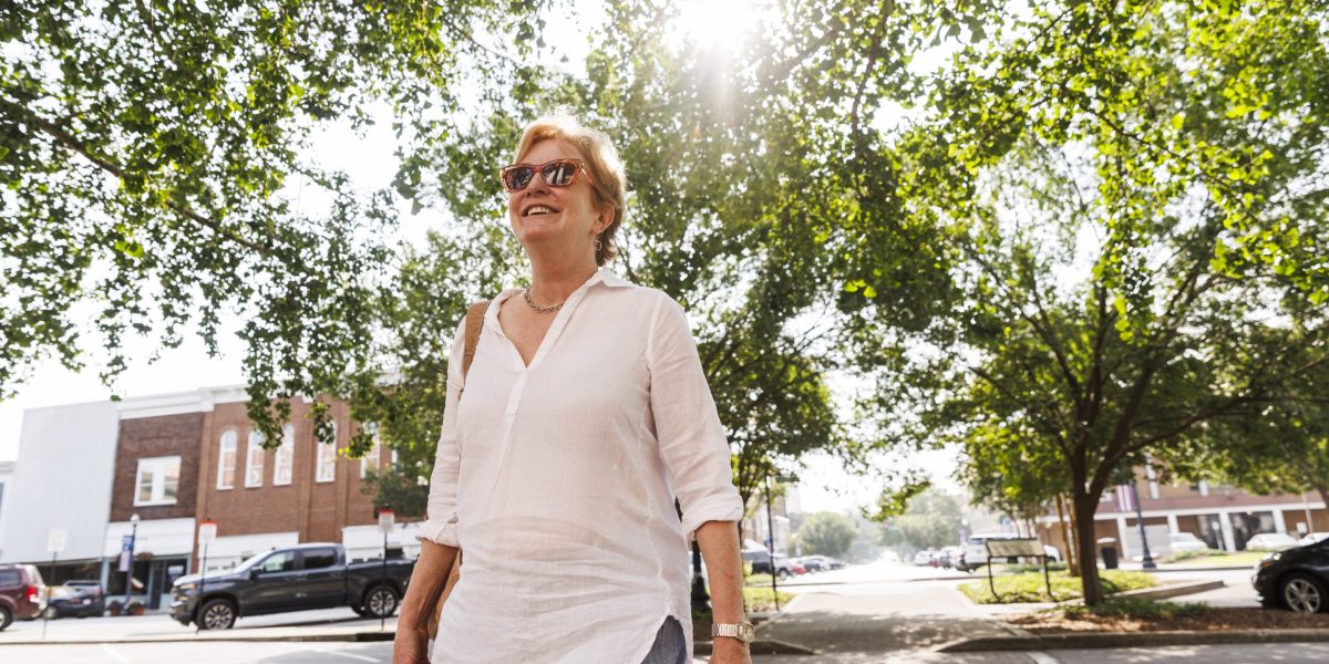 What is the ‘Japanese walking’ trend and its potential benefits?