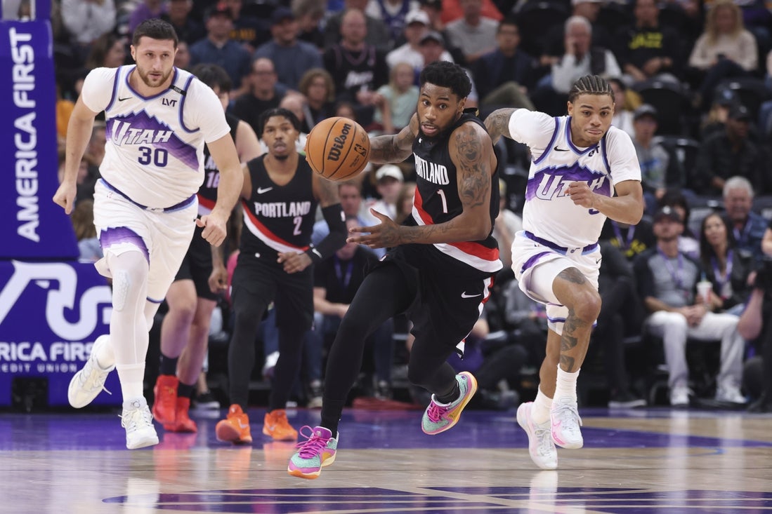 Blazers nearly squander 22-point lead, hold off Jazz