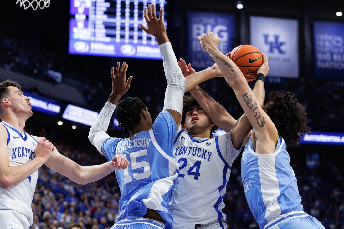 Derek Dixon’s layup leads No. 16 UNC past No. 18 Kentucky