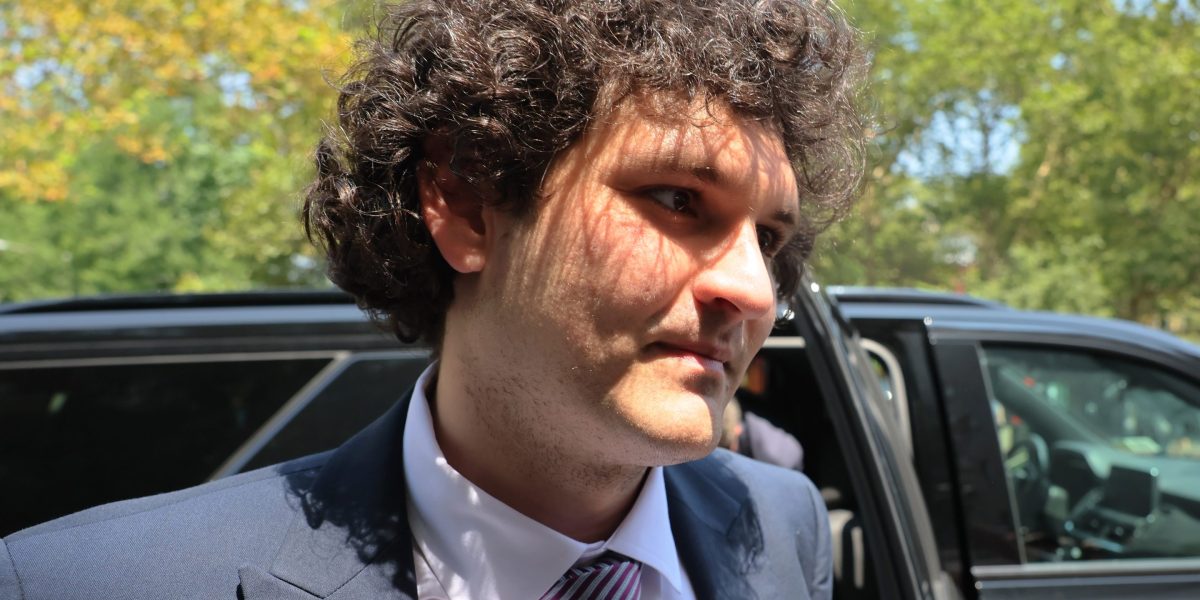 Notorious crypto con man Sam Bankman-Fried has a prison passion project: giving legal advice to other inmates