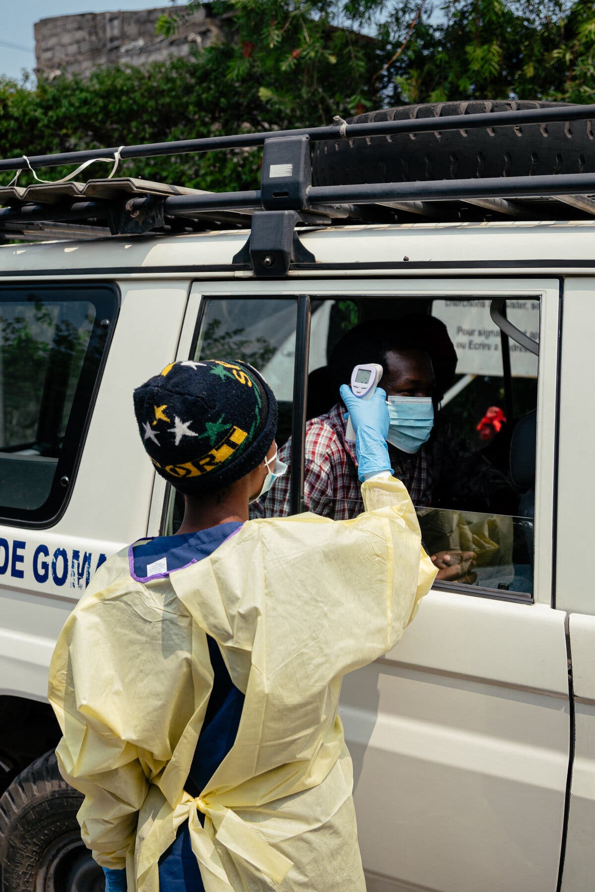 Ebola Cases Rise Sharply as Medical Workers Scramble for Supplies