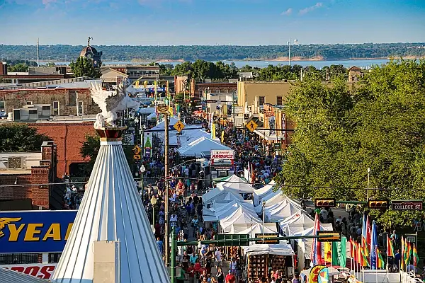 Grapevine, Texas: A Summer Destination for Grown-Up Getaways